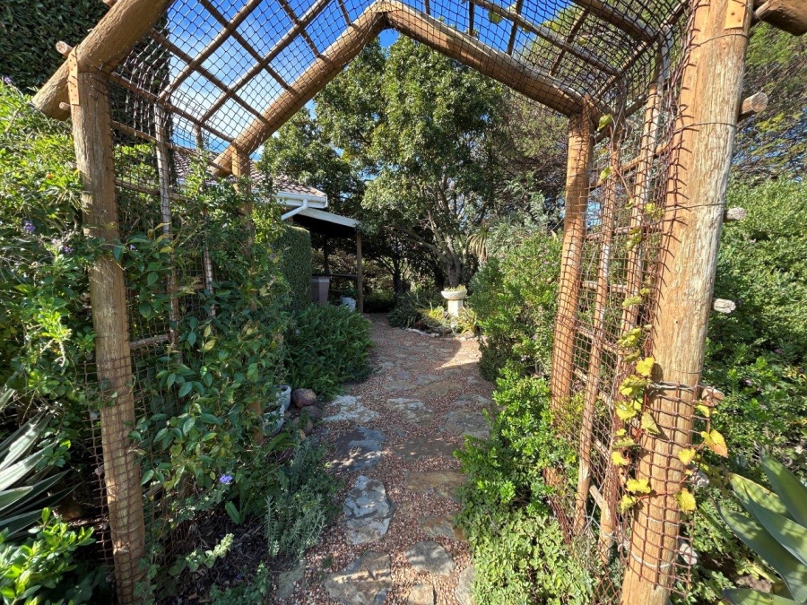 4 Bedroom Property for Sale in Noorsekloof Eastern Cape